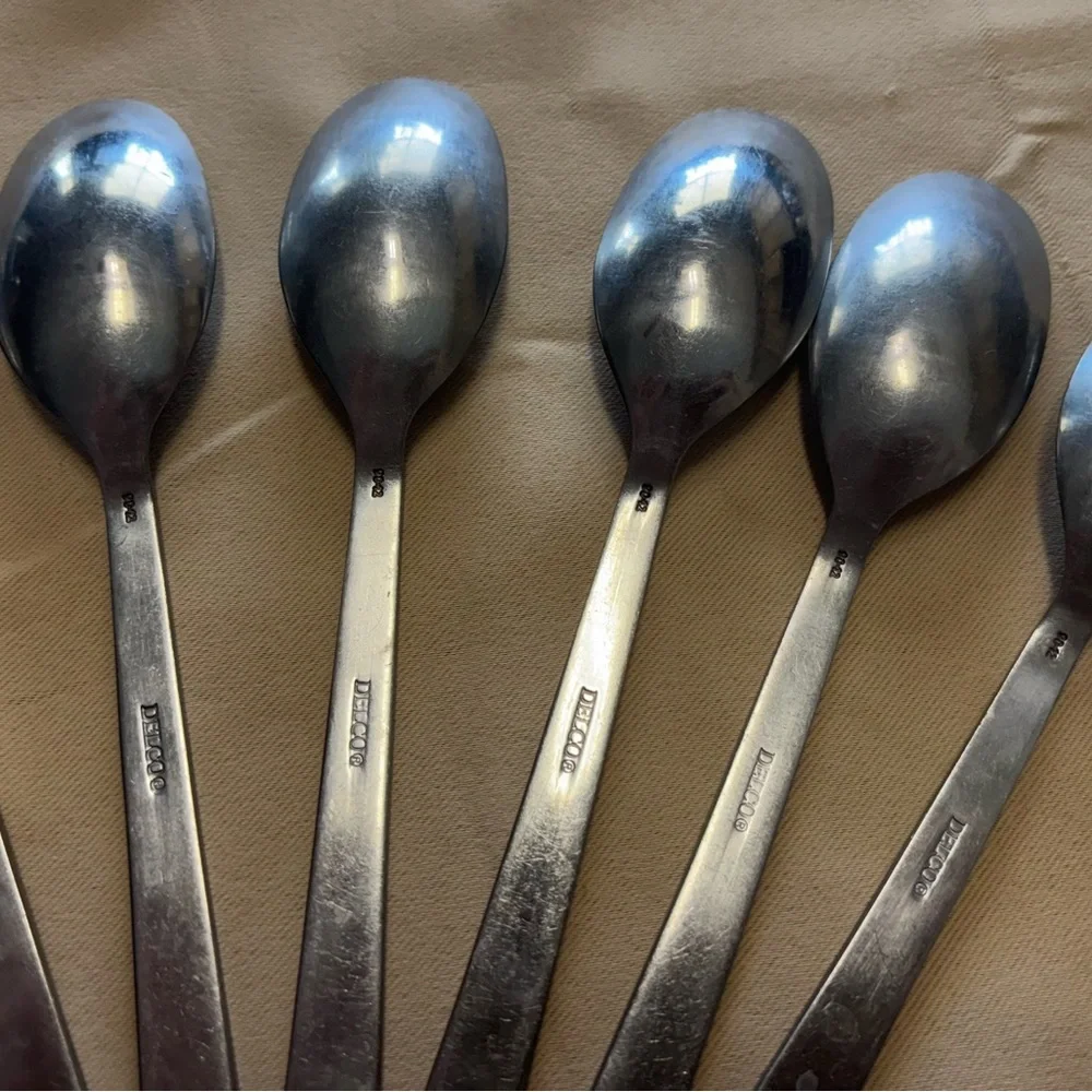 10‎ Delco Stainless Steel Dinner Dessert Spoons Everyday Dining Utensils